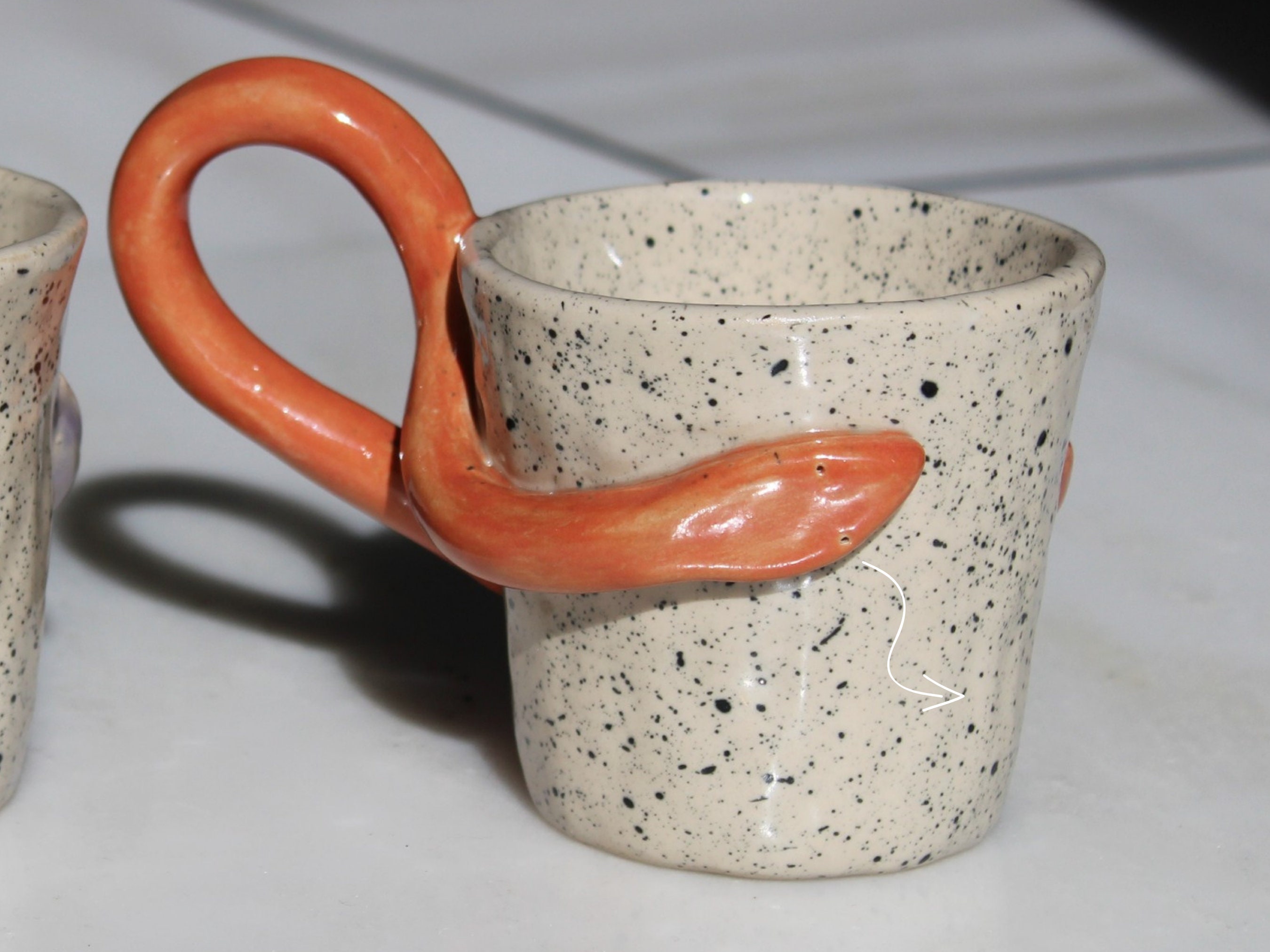 Mug en Céramique Mouchetée Faite à La Main avec Poignée de Serpent Orange | Tasse Tasse Café Thé 200