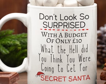 Mok geheime kerstman, 10 pond budgetcadeau – Sarcastische kerstmok op kantoor