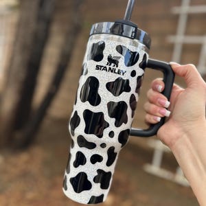 Stanley com estampa de vaca, vaca, totalmente brilhante, Stanley personalizado, adicione nome!