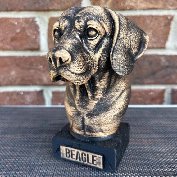 Hand-painted custom dog statue with a personalised name plate