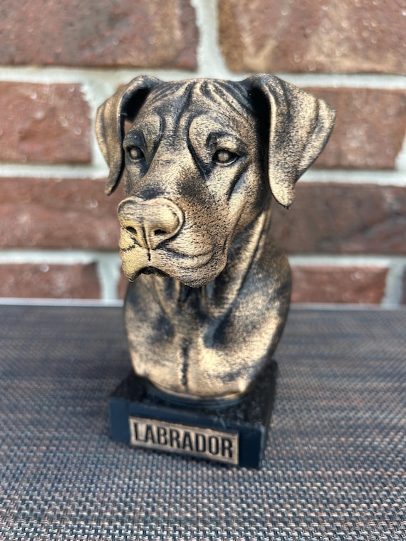 Hand-painted custom dog statue with a personalised name plate