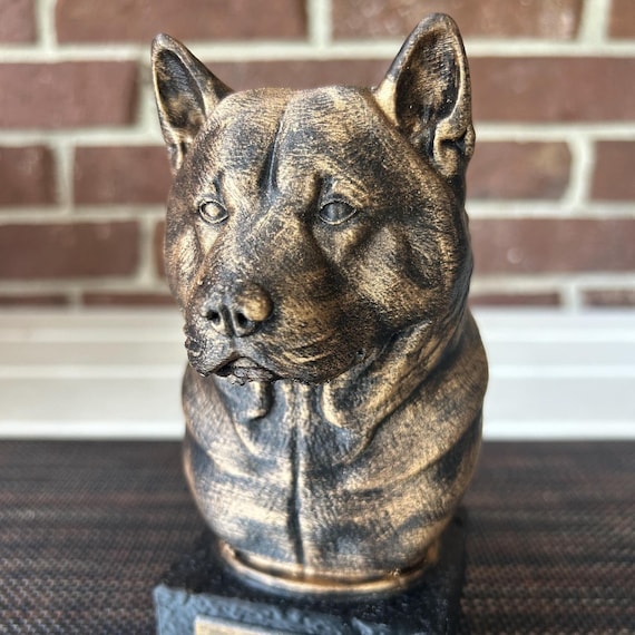 Hand-painted custom dog statue with a personalised name plate