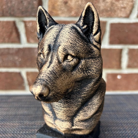 Hand-painted custom dog statue with a personalised name plate