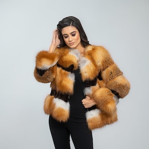 Canadian red fox fur jacket. Natural color real fox fur stroller, full skin fox and rabbit fur. Winter fur jacket, collarless. Gift for her