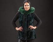 Real Swakara fur vest, cypress green fox fur, astrakhan fur vest. Lamb fur vest. Premium quality astrakhan pelt, hooded vest. Gift for her.