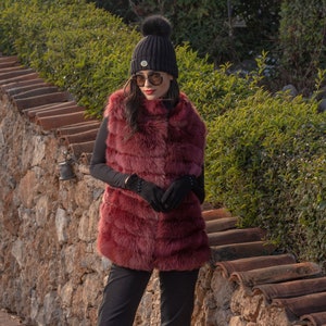 Burgundy Sable Marten fur vest with short and stand collar. Full skin high quality marten fur vest, zipper closure. Christmas gift for her.