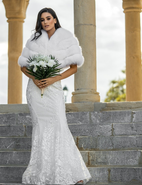 Elizabeth Etole en veritable fourrure de renard blanc naturelle. Mariage d hiver de luxe princesse etole en fourrure chale mariee demoiselle d honneur cadeau pour femme Etsy France