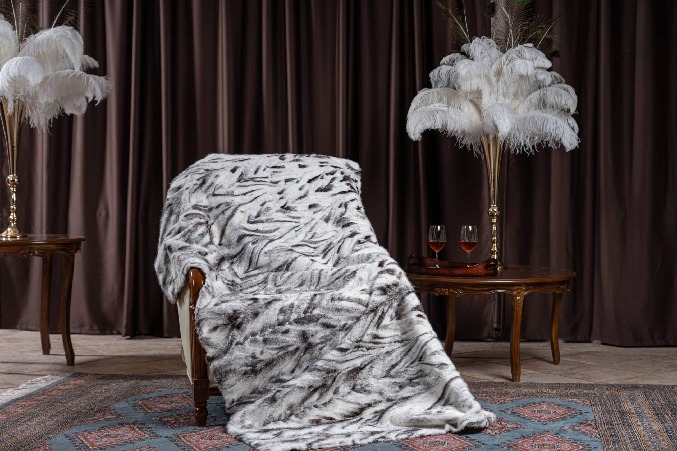 Black – cross Real Mink fur blanket, fur traverse. Natural color black and white fur throw, fur rug. Luxury home decoration. Gift for her.