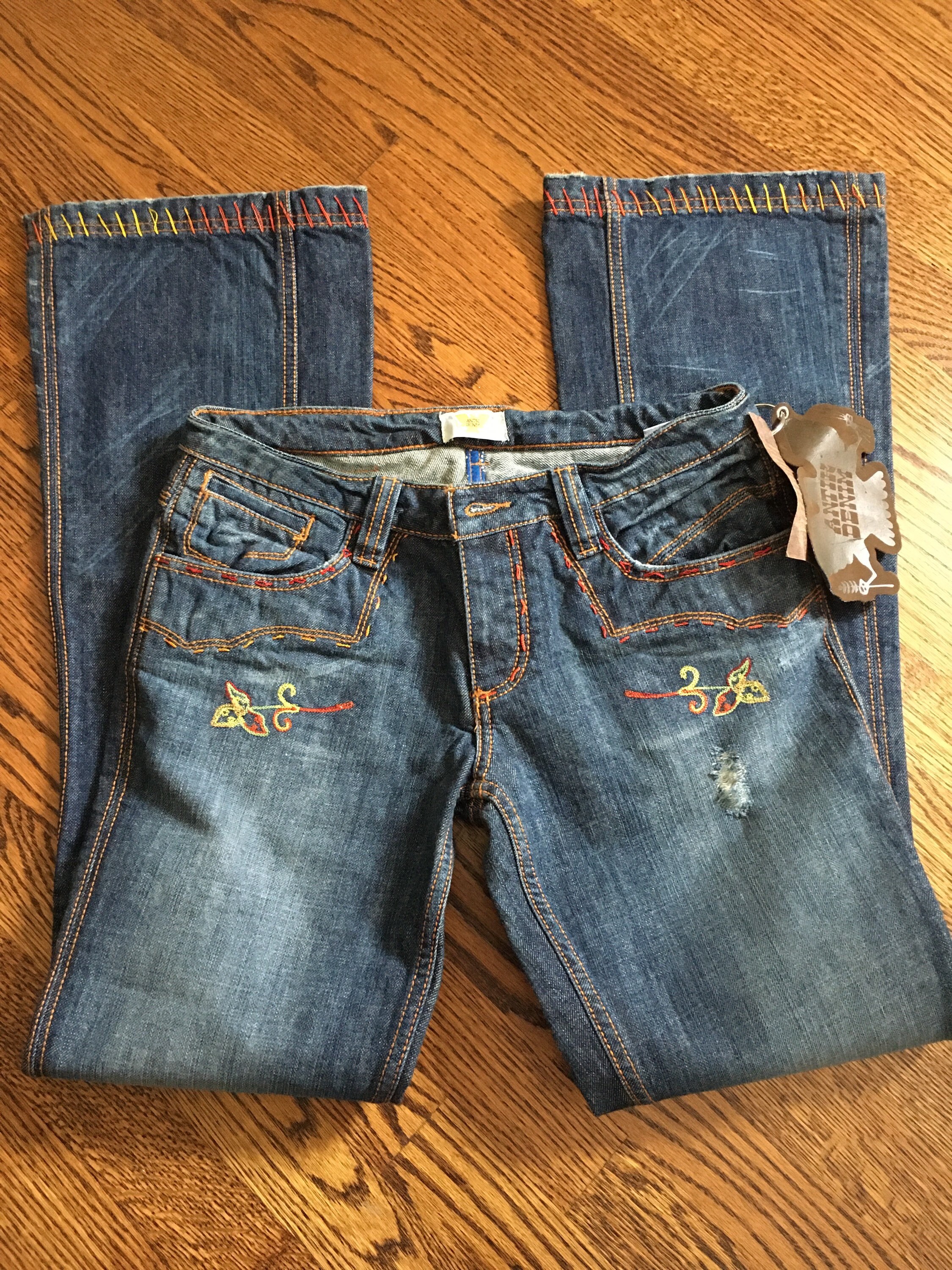Never Worn Vintage Deadstock Antik 