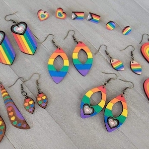 Lot 1 : svg LGBTQ+ Pride boucles d'oreilles pour laser (fichier NUMÉRIQUE uniquement)