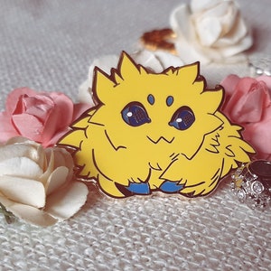 Little Lights - Pokemon Litwick & Joltik Enamel Pins - Etsy