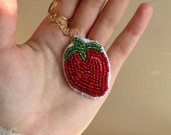 Portachiavi con perline a forma di fragola / Portachiavi con perline ricamate a mano