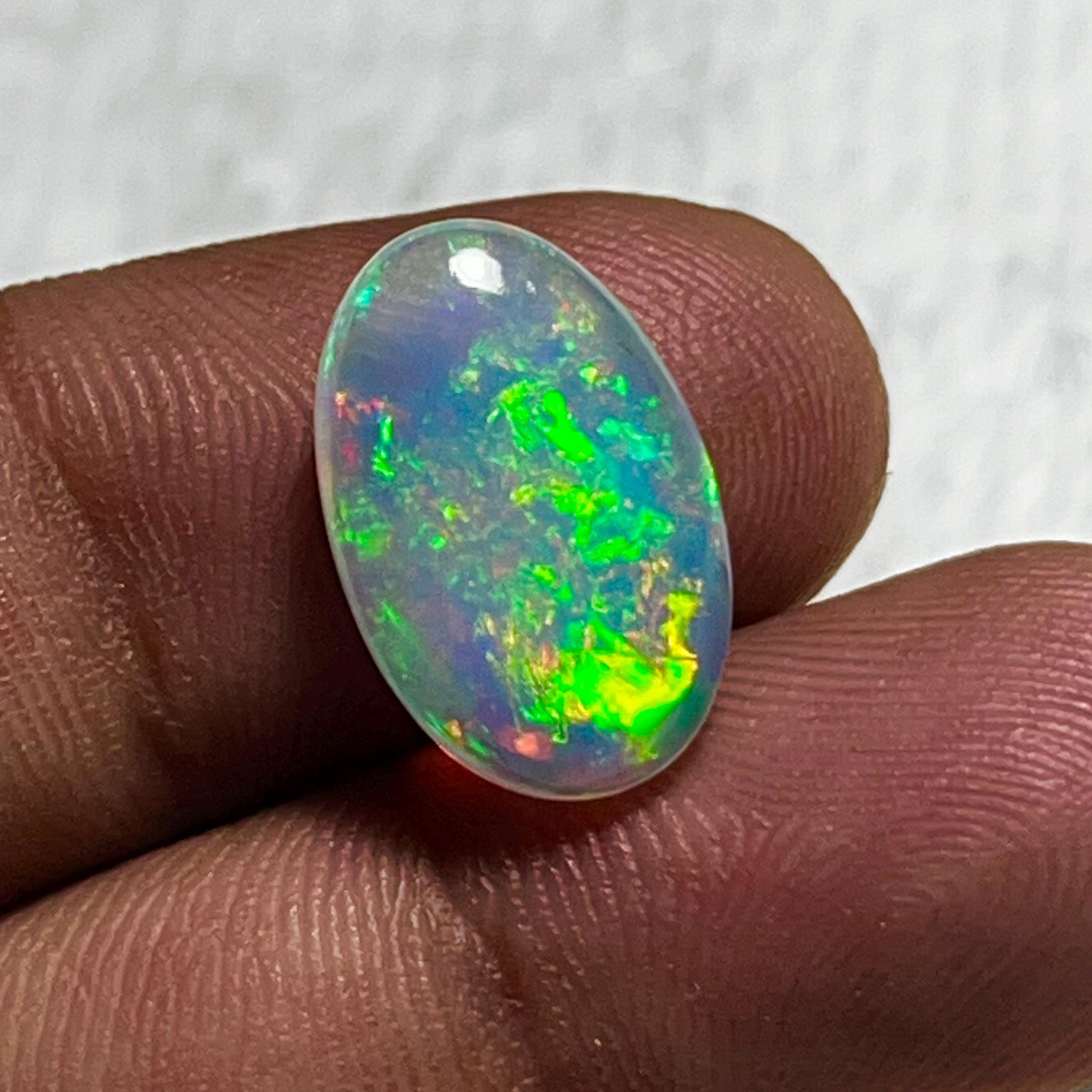 Opale Naturelle D'Éthiopie 1,21 Ct - Blanche, Jaune, Multicolore (Ovale)