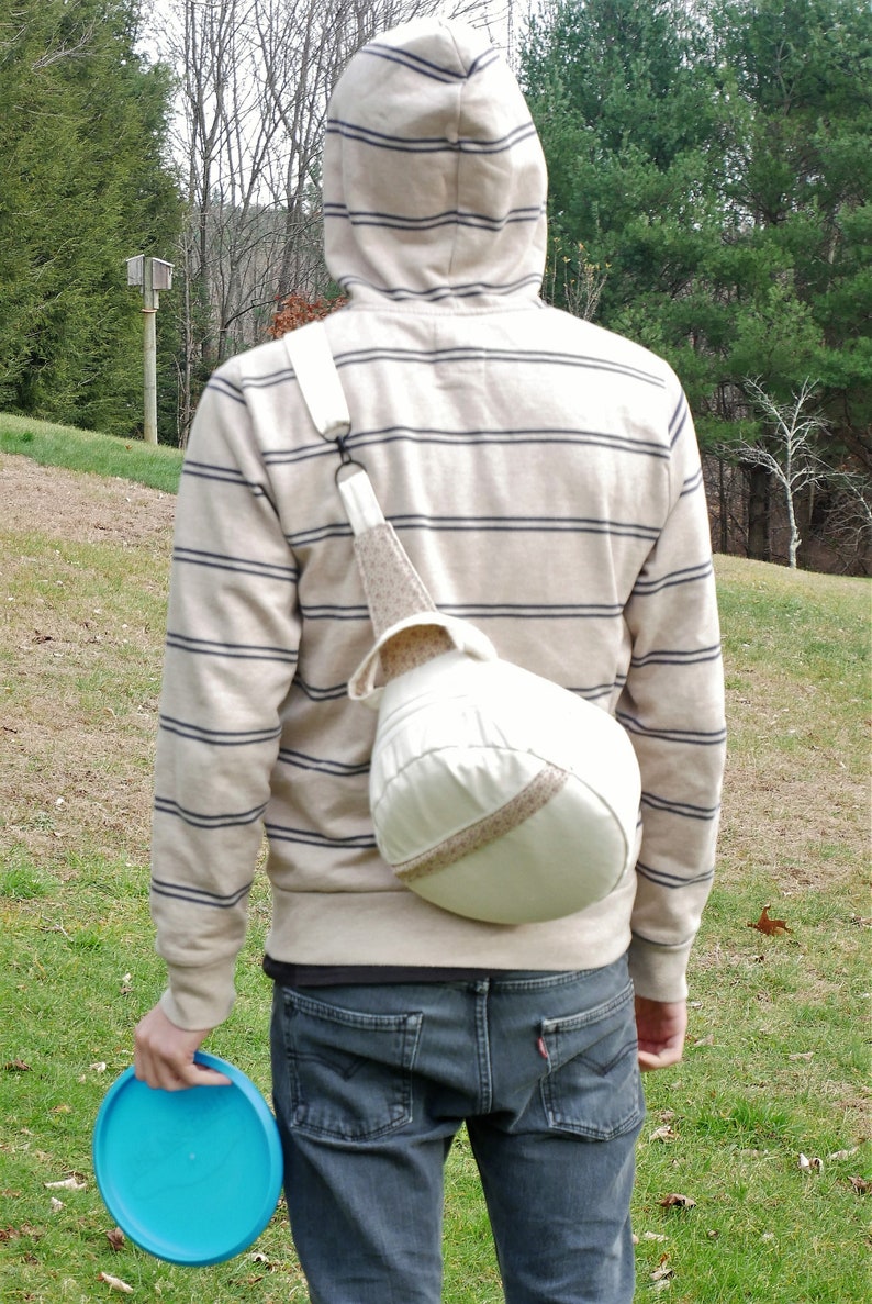 PDF Disc Golf or Frisbee Golf Carrying Bag Pattern Perfect for Guys Can hold 6 discs image 4