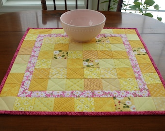 PDF Super-Simple Patchwork Quilted Table Topper Pattern Digital Download  18" Square with FREE  fussy cut PDF instructions