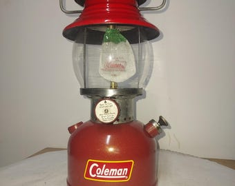 Vintage Coleman Lantern 220F/228F Pyrex Amber Globe 10/1964. Works