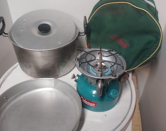 Vintage Coleman 508a Camp Stove. All Original Green Paint. This