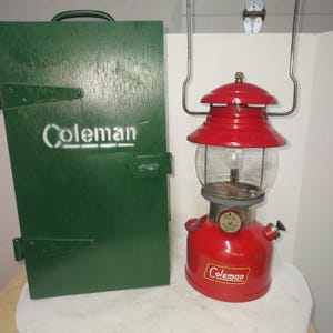 Vintage Coleman lantern, 8-1959 and custom wooden case. Single Mantle red 200a