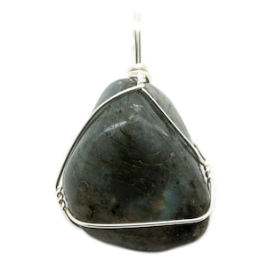 Labradorite Wire Wrapped Pendant|Labradorite Pendant|Labradorite Necklace|Crystal Jewelry|Crystal Pendant|Healing Crystal Jewelry|