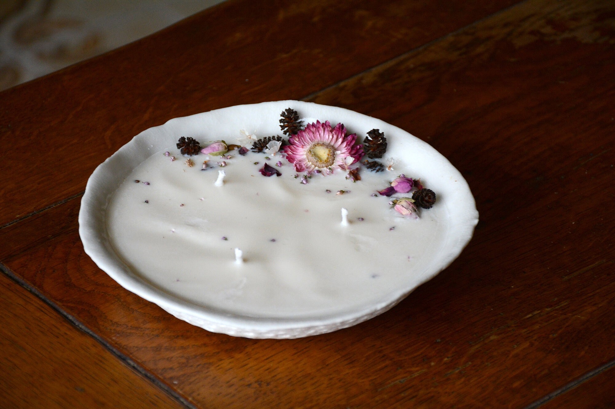 Bougie Fleurie Cire Végétale et Sa Porcelaine Émaillée Translucide