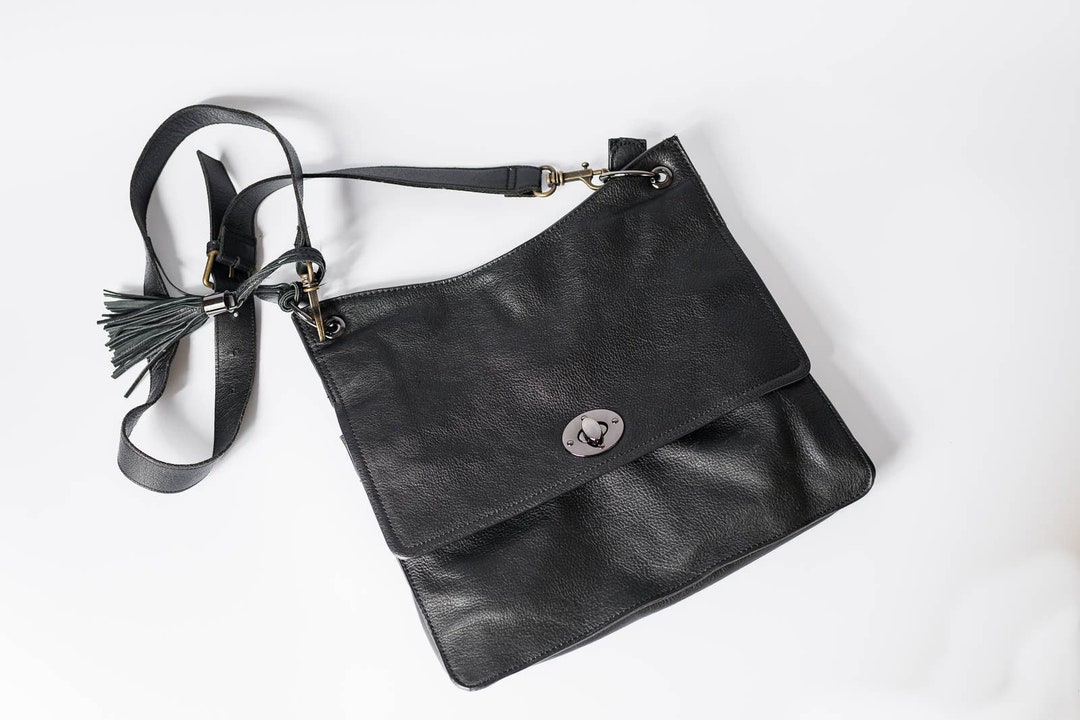 Preowned Rachel Roy Soft Black Leather Accordion Crossbody Bag