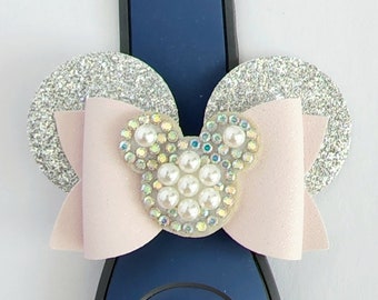 Pretty as a Pearl Magic Band Bow with Ears