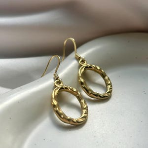 Textured Gold Dangle Earrings Minimalist Hammered Oval Earrings