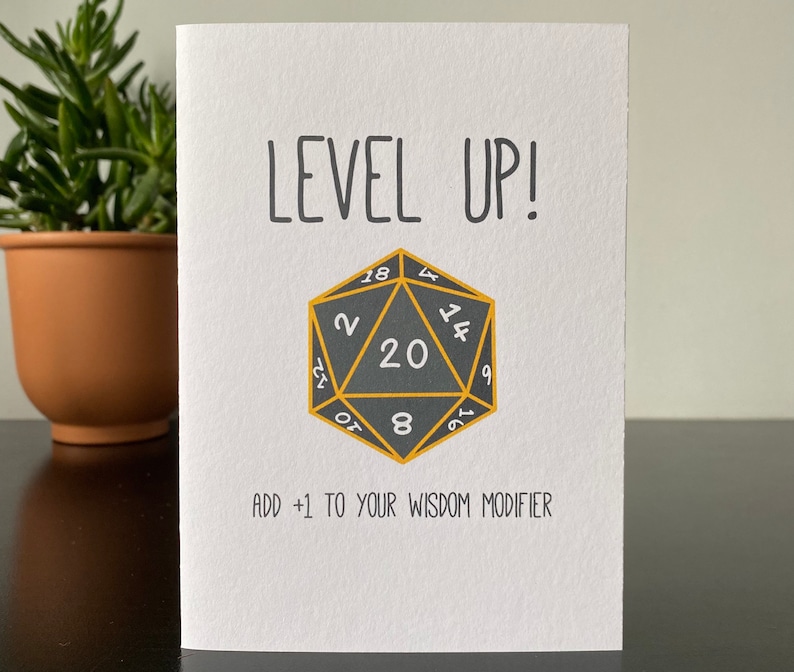 Carte d'anniversaire inspirée de donjons et de dragons amusants - Passez de niveau ! Ajoutez +1 à votre modificateur de sagesse - Fait main - A6 - Recyclable image 6