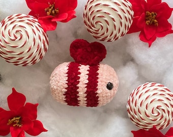 Crochet Valentines Day Bee