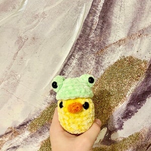 Crochet Duck With Hat