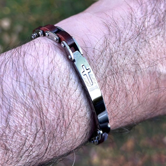 Elegant Men's Wooden Stainless Steel Cross Bracelet A Timeless
