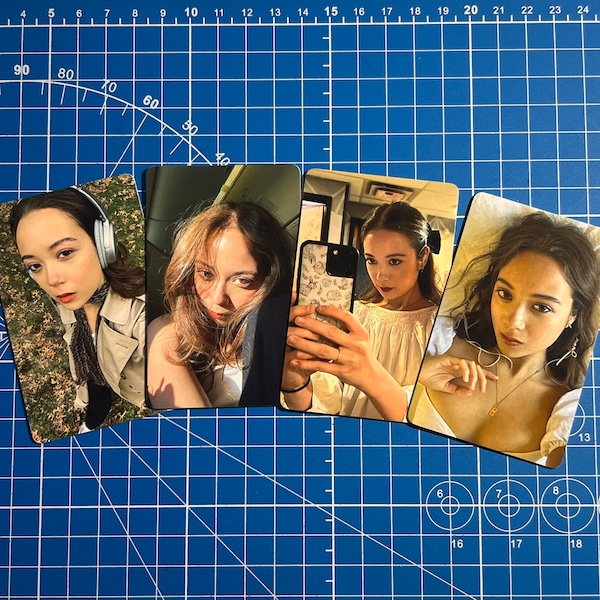 UPDATED! Laufey Fanmade Unofficial Photocards