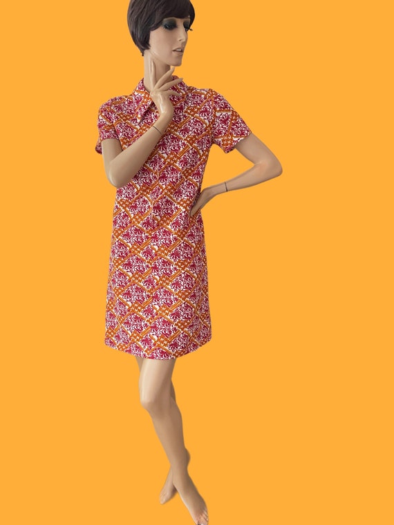 70s print mini dress 70s Vintage Floral Print Mini Dress with Brass Buttons