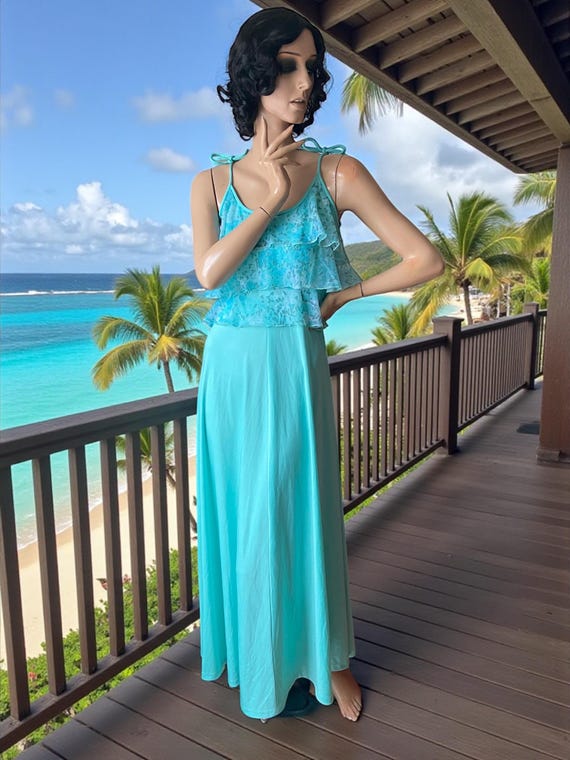 blue and silver prom dress Beaded Royal Court Train Mermaid Sequin Long Dresses Beloved Bridal BL371 Stevie VENDOR COLOR-GARLAND GREEN making it a versatile Size pant:36