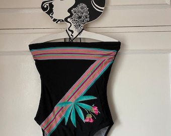 Amazing Slix Vintage 10 12 Swimsuit Costume and Sarong Toucan Bird