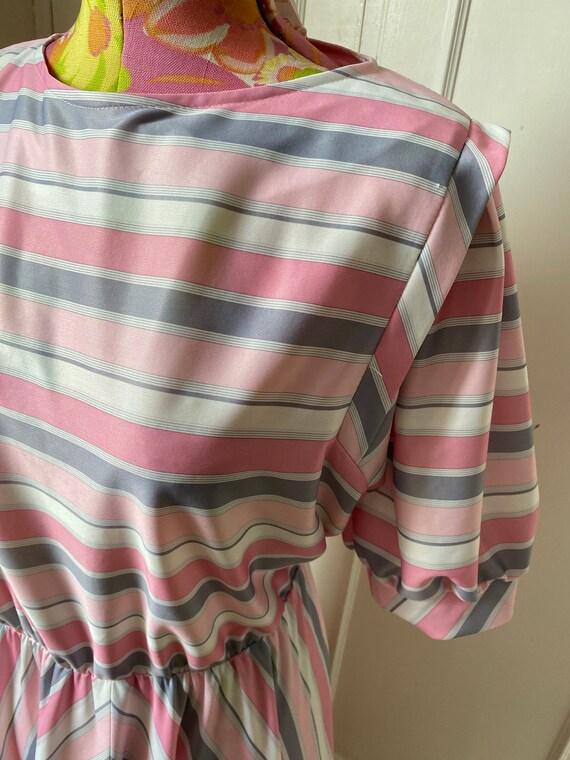 Gorgeous striped vintage 80s dress pink grey 12 14 - image 9