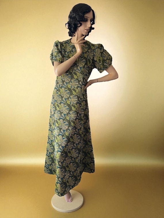 metallic floral maxi dress One Shoulder Metallic Floral Crinkle Chiffon Gown In Gold Multi, Gold Multi / Regular / 6