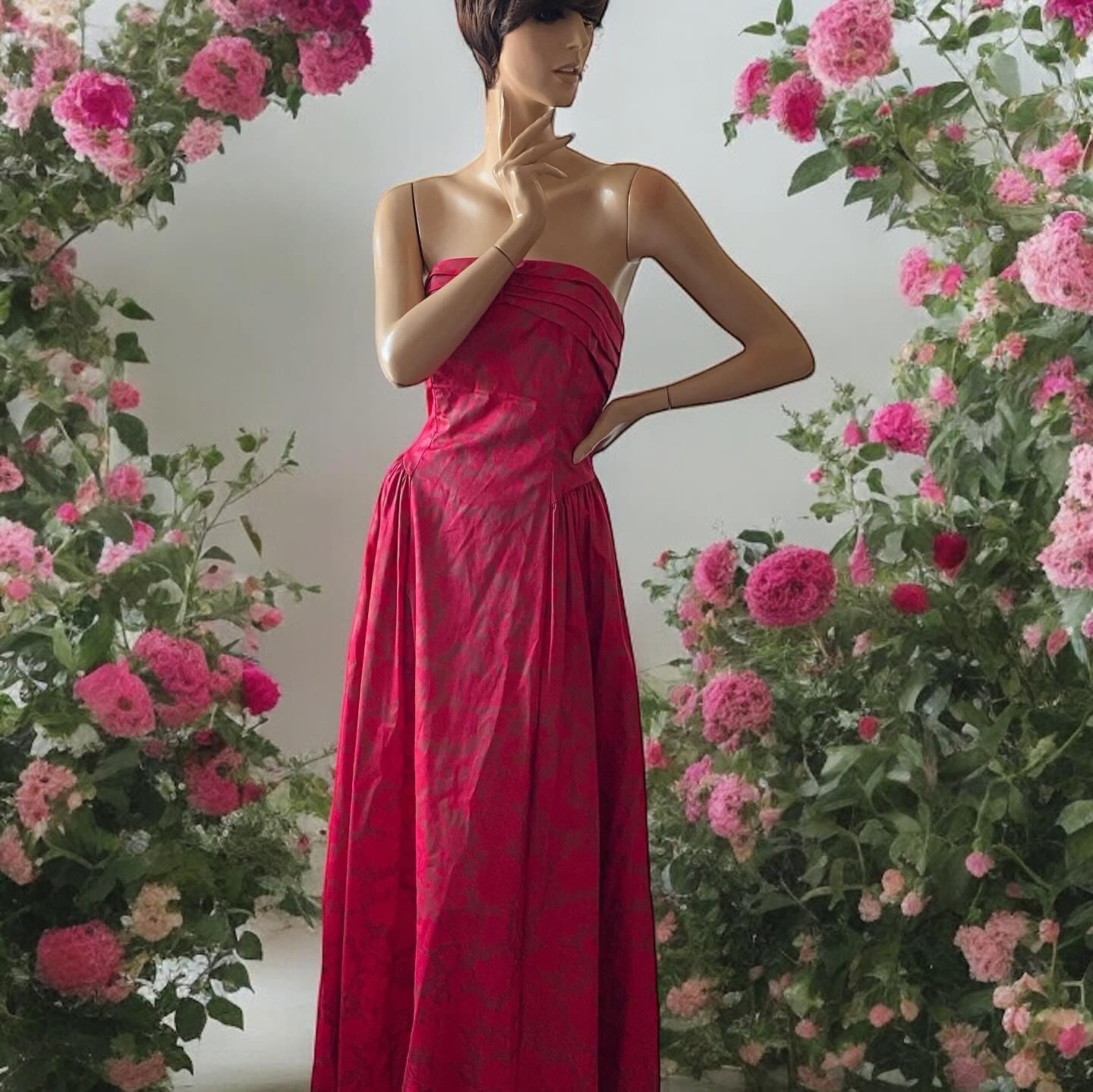 Vintage Laura Ashley Red Cotton Strapless Dress: 80s Evening  display picture 3