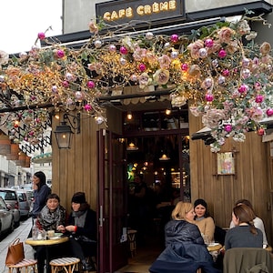Cafe&#39; in Paris