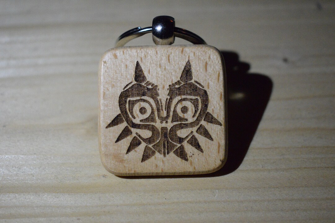 Zelda majora's Mask Wooden Keychain - Etsy