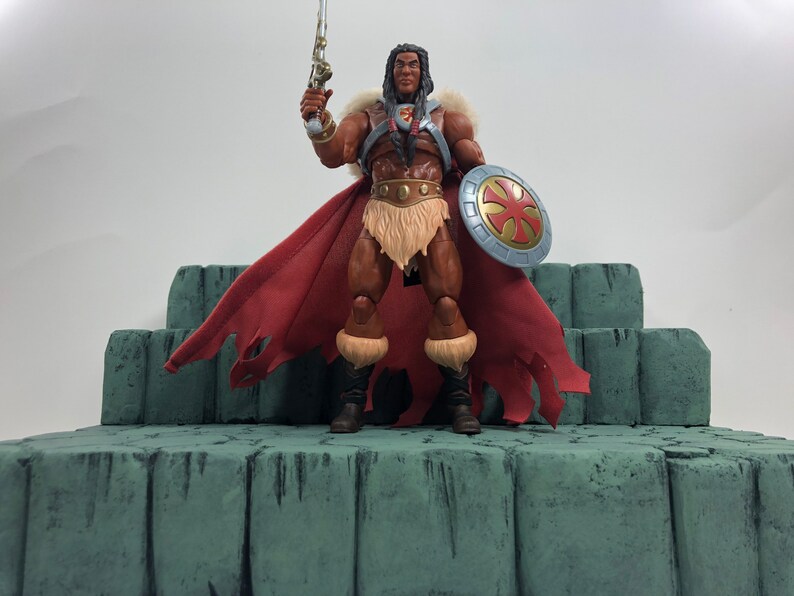 MOTU Castle Grayskull Riser Diorama Base Detolf Action Figure ...