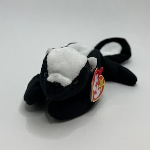 Ty &quot;Stinky&quot; the Skunk Beanie Baby, Vintage, Rare and Retired