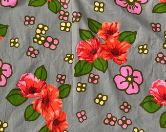 Vintage 1940s Bold Floral Cotton Fabric Yardage Dressmaking