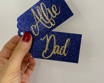 Etiquetas de regalo personalizadas con purpurina, etiquetas personalizadas, etiquetas de regalo con purpurina, etiquetas para fiestas, decoración de regalo personalizada, etiquetas de regalo de Navidad, amigo invisible