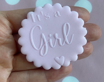 C'est une décoration pour cupcakes fille, décorations pour bébé, décorations comestibles pour bébé fille, décorations fondant décorations en pâte à sucre, décorations pour baby shower