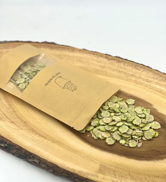 Healthy Organic Pea Flakes Treats Hamsters Guinea Pig Rabbit Treats
