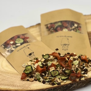 Vegetable Garden Treat Mix Foraging for Small Animals