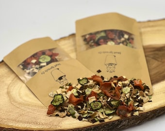 Vegetable Garden Treat Mix Foraging for Small Animals