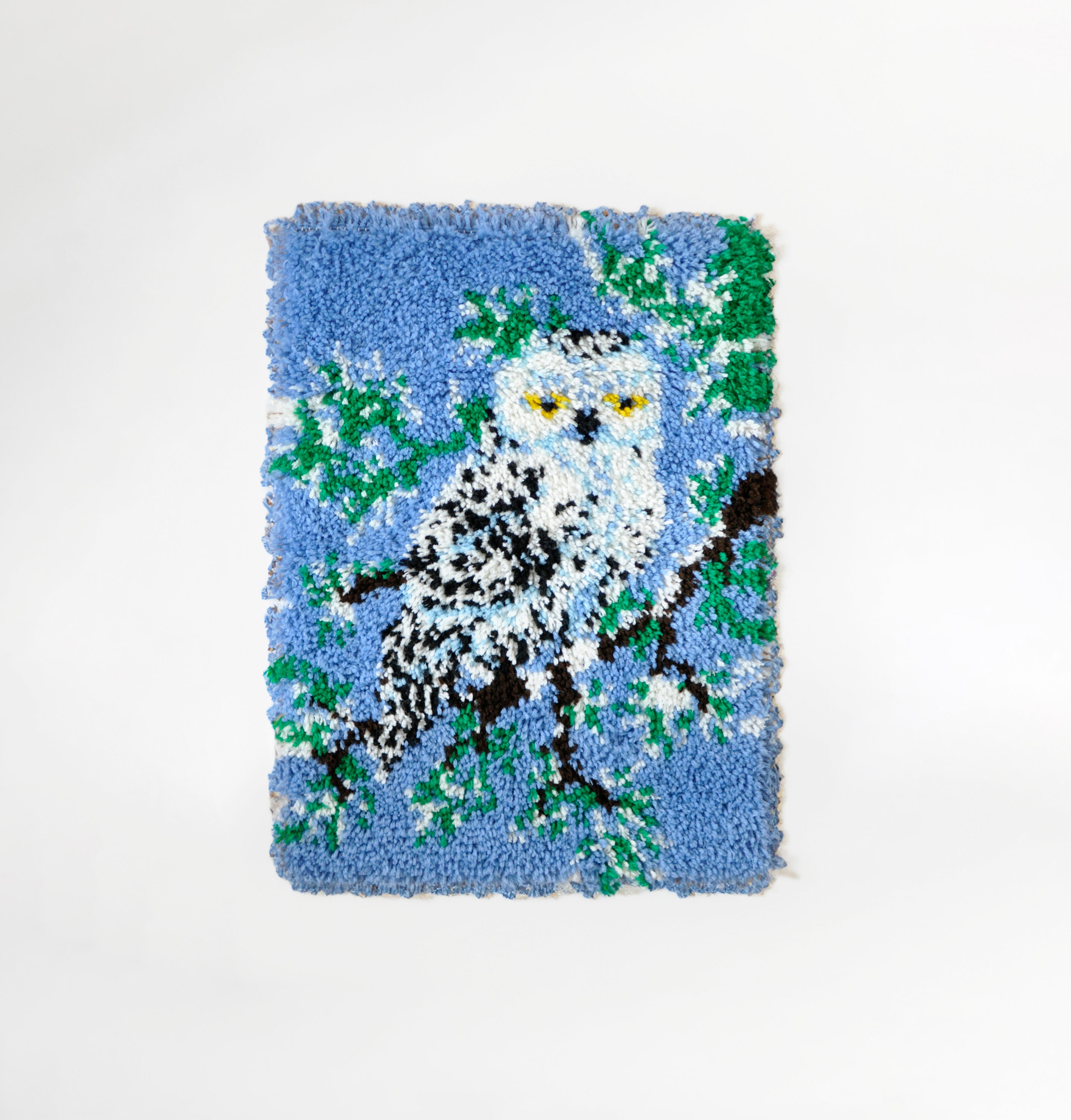 Vintage Owl Latch Hook Rug: Kitsch Wool Wall Hanging, 1960s Decor