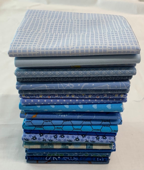 23pc FQ bundle. Shades of Blue